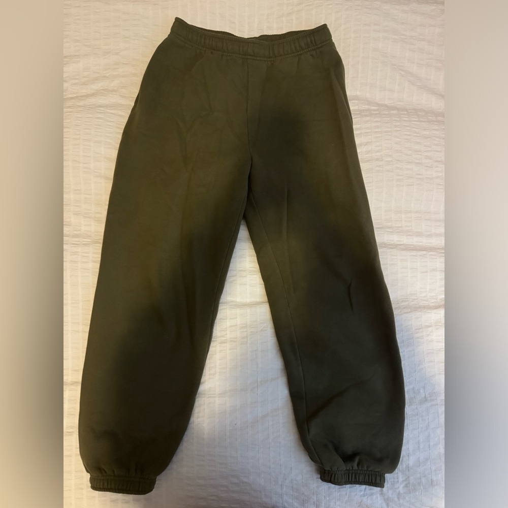 Aritzia Olive Green Sweatpants